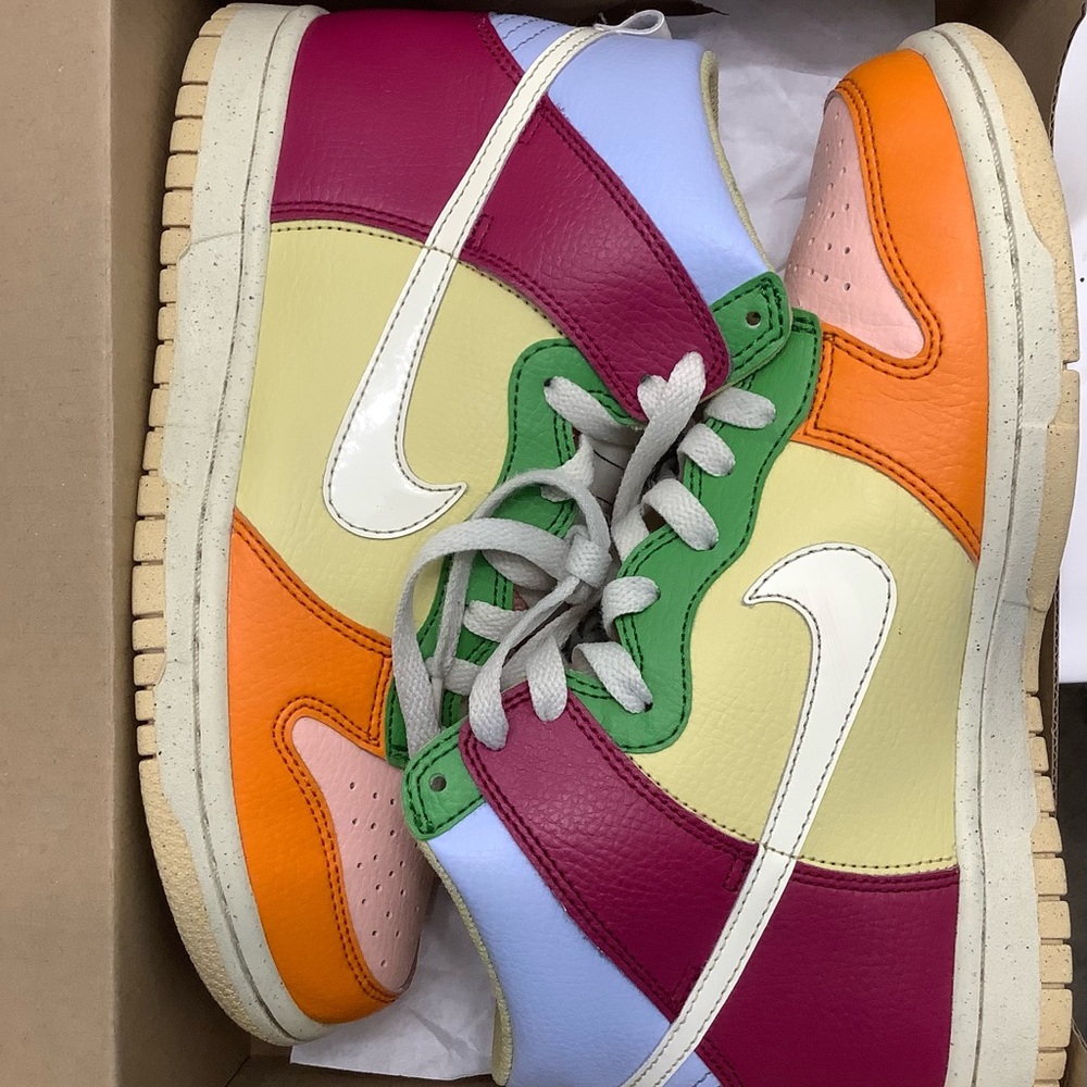 Nike Dunk High Next Nature Kids Size 5.5y - Picture 7 of 10